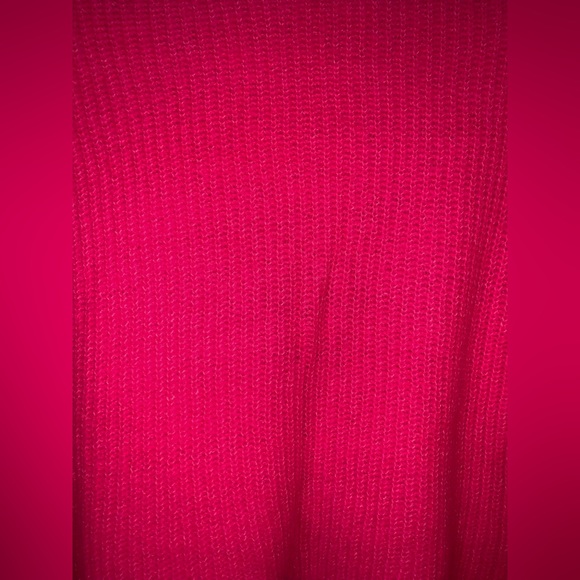 SO vibrant crop sweater. - Picture 2 of 4